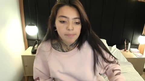 L I A M O N R O E online show from March 11, 1:25 pm