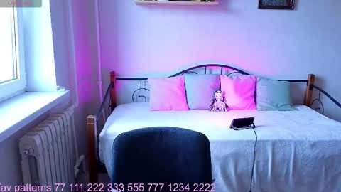 Snapshot of lick_it_up_big_boy chatting on September 21, 12:26 pm Welcome guys in my room Im Claire online show from September 21, 12:26 pm