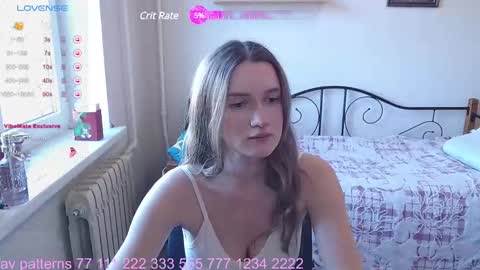 Snapshot of lick_it_up_big_boy chatting on February 21, 12:06 pm Welcome guys in my room Im Claire online show from February 21, 12:06 pm