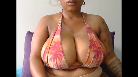 lickabletash98 online show from February 19, 7:28 am