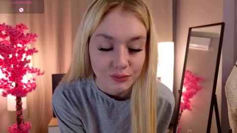 Sofia online show from November 11, 2:14 pm