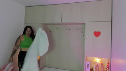 Snapshot of liiavega chatting on March 10, 11:34 am online show from March 10, 11:34 am