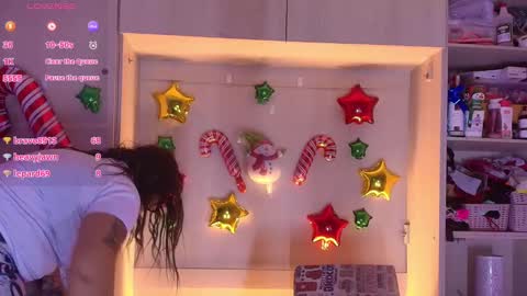 Snapshot of liiavega chatting on December 27, 11:39 am online show from December 27, 11:39 am
