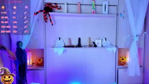 Snapshot of liiavega chatting on October 17, 12:08 pm online show from October 17, 12:08 pm