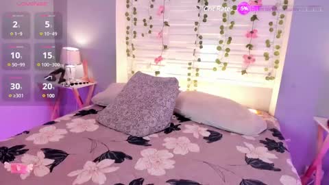 Snapshot of liiavega chatting on January 4, 11:43 am online show from January 4, 11:43 am