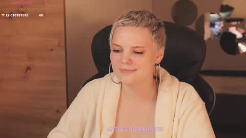 likaaberry online show from November 29, 10:58 pm