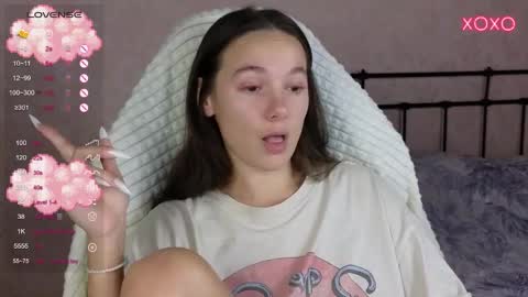 little moon online show from October 8, 9:30 pm