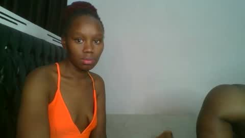 lil_meg online show from February 17, 11:53 am