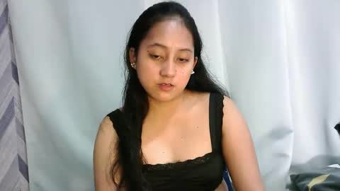 lil_monic18 online show from November 9, 12:16 am