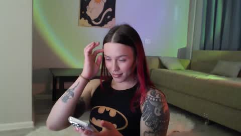 Snapshot of lil_reya chatting on October 7, 10:08 am INST Lil happines s online show from October 7, 10:08 am