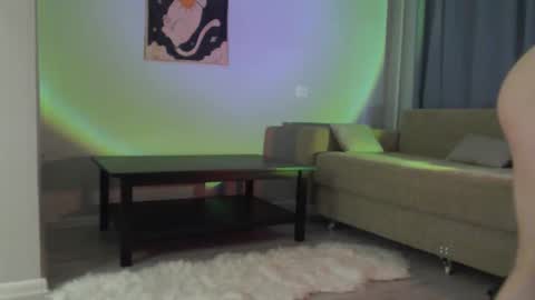 INST Lil happines s online show from December 21, 10:52 am