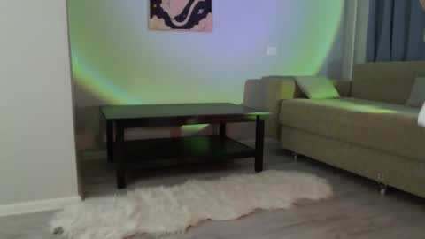 Snapshot of lil_reya chatting on October 11, 11:36 am INST Lil happines s online show from October 11, 11:36 am