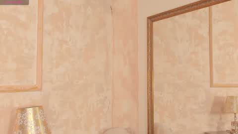 lila bailey  online show from January 8, 8:50 pm