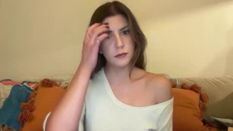 lilbi85_ online show from October 13, 2:03 am