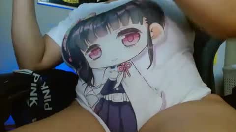 lilcutekitty_ online show from November 11, 1:19 pm