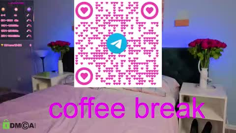 Snapshot of lili_bruno chatting on October 14, 2:58 am Lili online show from October 14, 2:58 am