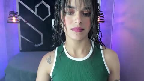 lili_evanss online show from November 10, 12:33 pm