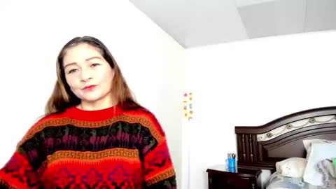 Snapshot of lilia344965 chatting on January 17, 10:45 pm liliamilf online show from January 17, 10:45 pm