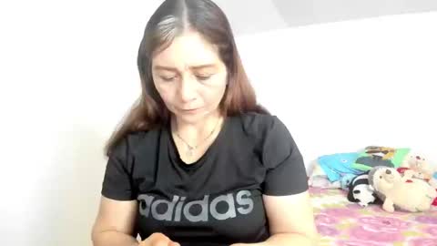 Snapshot of lilia344965 chatting on February 25, 11:37 pm liliamilf online show from February 25, 11:37 pm