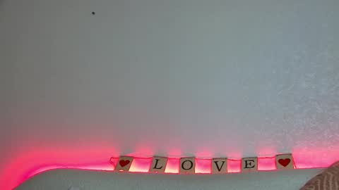 Mia online show from February 14, 6:23 am