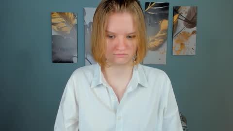 hi guys Im new here Im 18 years oldIve never had sex online show from January 13, 2:43 pm