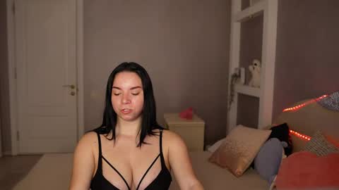 liliashyy online show from April 29, 7:55 am