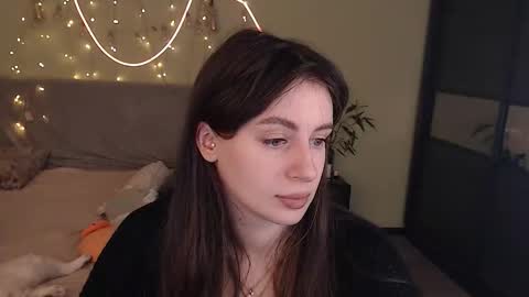 Lilu online show from November 15, 2:45 am