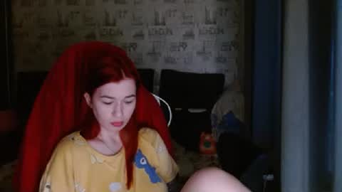 liliawoolf online show from March 1, 5:20 am