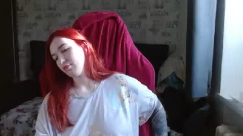 liliawoolf online show from March 9, 5:44 am