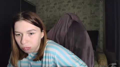 liliawoolf online show from November 18, 7:37 pm