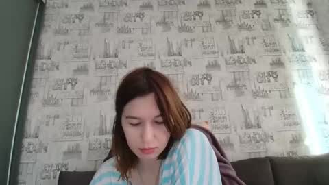 liliawoolf online show from September 23, 5:27 am