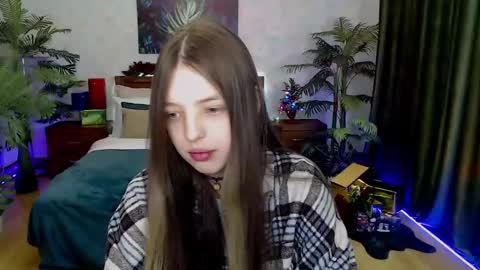 Snapshot of lilibakery chatting on December 13, 11:39 pm Lili Bakery online show from December 13, 11:39 pm