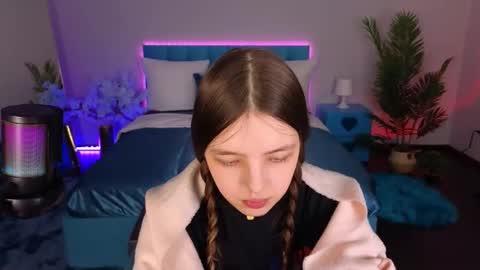 Lili Bakery online show from February 20, 6:26 am