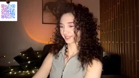 Lina online show from March 1, 10:31 pm