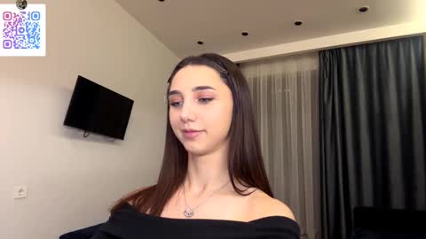 Lina online show from December 22, 10:35 pm