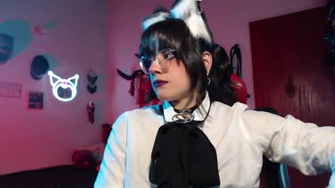 Molly online show from December 18, 1:59 am