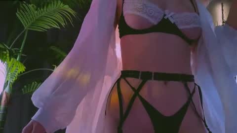 lililok101 online show from March 13, 4:25 am