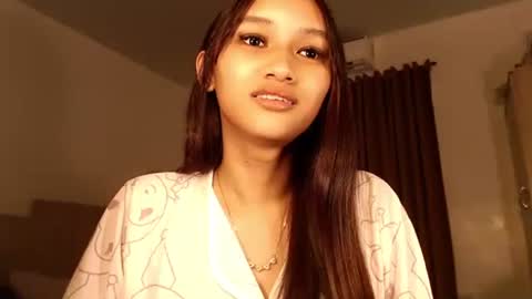 Snapshot of lilit_sensual chatting on September 23, 3:15 am Chloe online show from September 23, 3:15 am