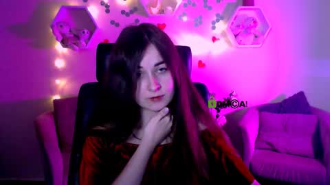 Snapshot of lilith_diva chatting on October 19, 8:00 pm lilith_diva online show from October 19, 8:00 pm