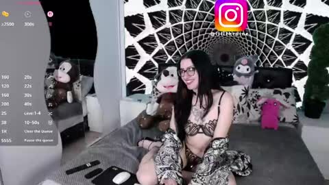 Lilith Caine online show from May 13, 4:35 pm