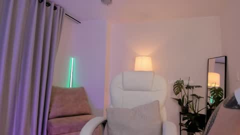 Lili  online show from December 27, 8:39 pm