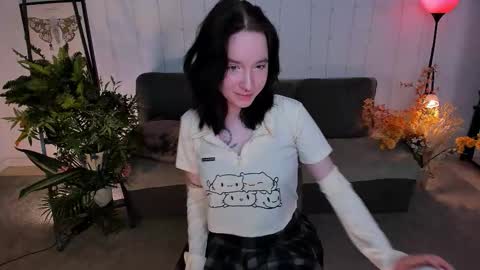 Snapshot of lilithlunna chatting on September 24, 10:53 pm Lilith online show from September 24, 10:53 pm