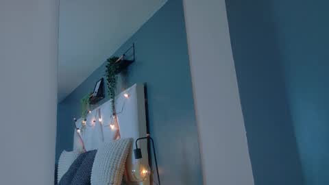 L I L I T H  online show from January 14, 11:48 am