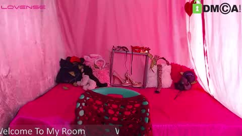 liliana online show from November 6, 8:04 pm