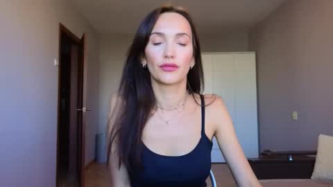 Snapshot of lillian_clark7 chatting on October 4, 11:16 am Lillian online show from October 4, 11:16 am