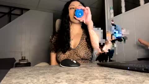 Snapshot of lilliana50 chatting on March 5, 6:01 am lilliana50 online show from March 5, 6:01 am