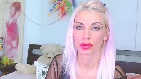 Lara online show from October 6, 2:39 am