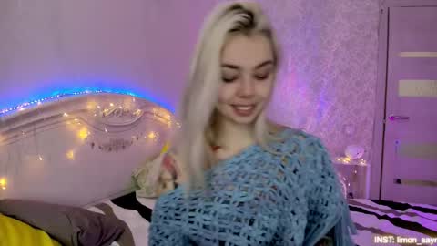 LilliMoore online show from February 3, 12:10 am