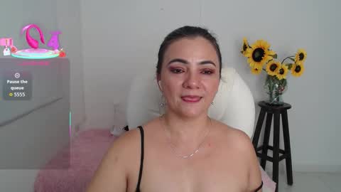 Lilly online show from November 15, 5:25 pm