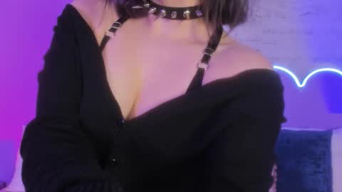 Snapshot of lilou_albrecht chatting on October 14, 12:30 pm Lilou online show from October 14, 12:30 pm